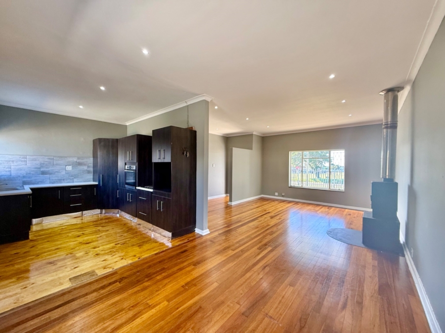 3 Bedroom Property for Sale in Kabega Park Eastern Cape